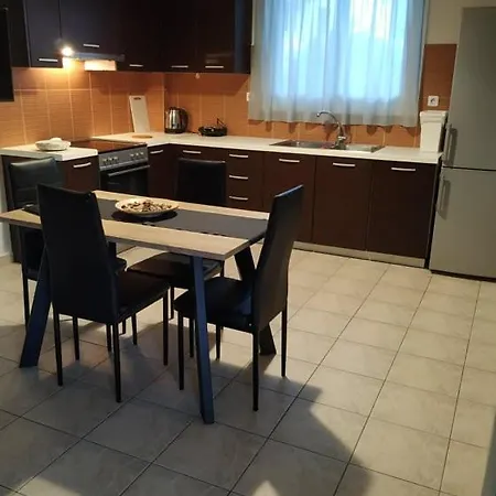 Apartmán N&μ Méthana
